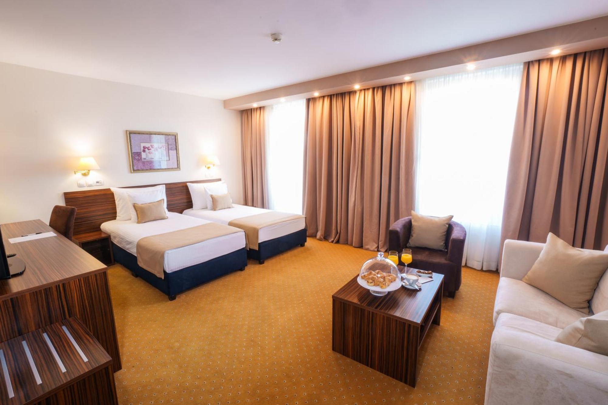 רומה Hotel Monogram Park מראה חיצוני תמונה