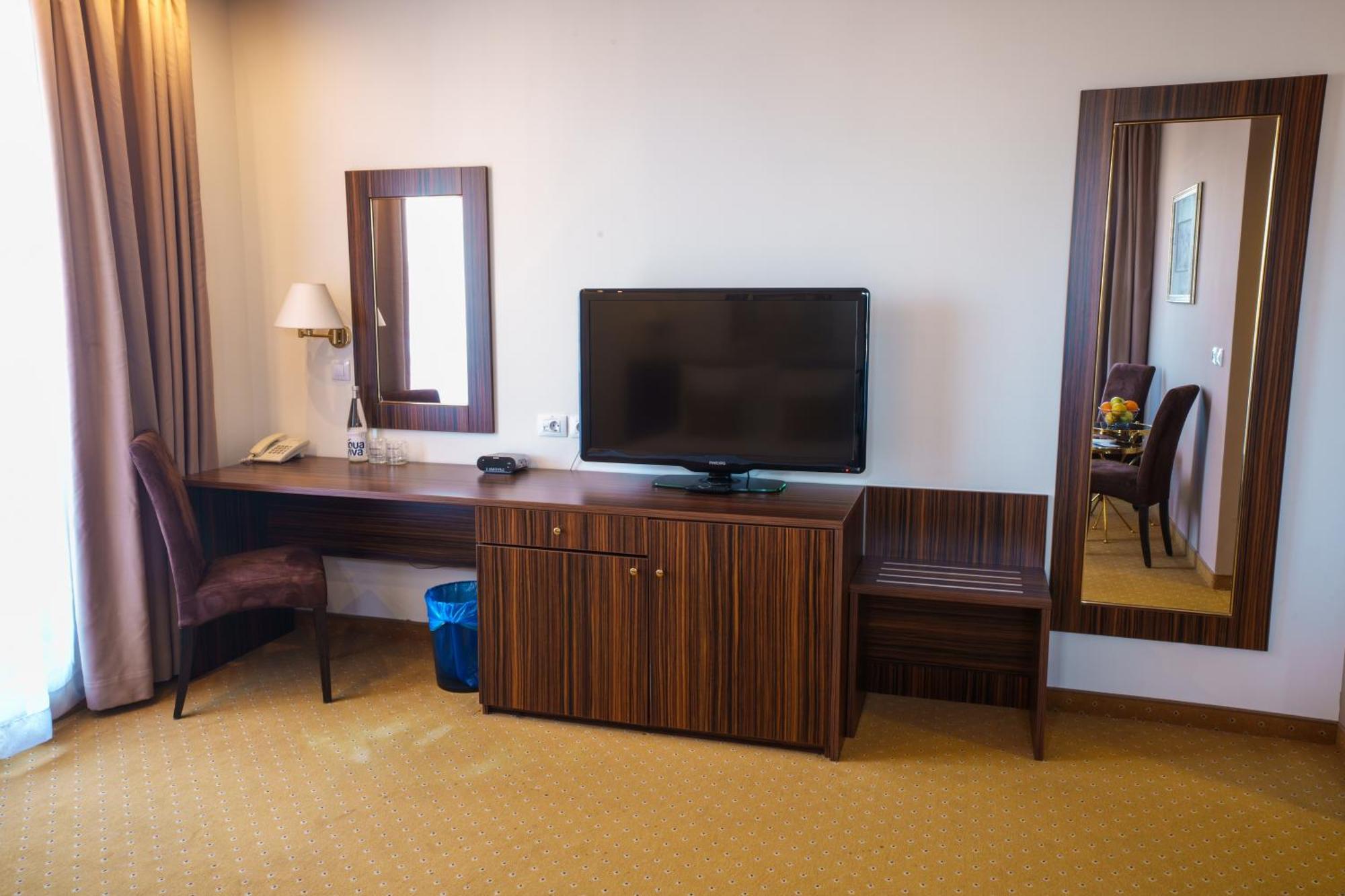 רומה Hotel Monogram Park מראה חיצוני תמונה