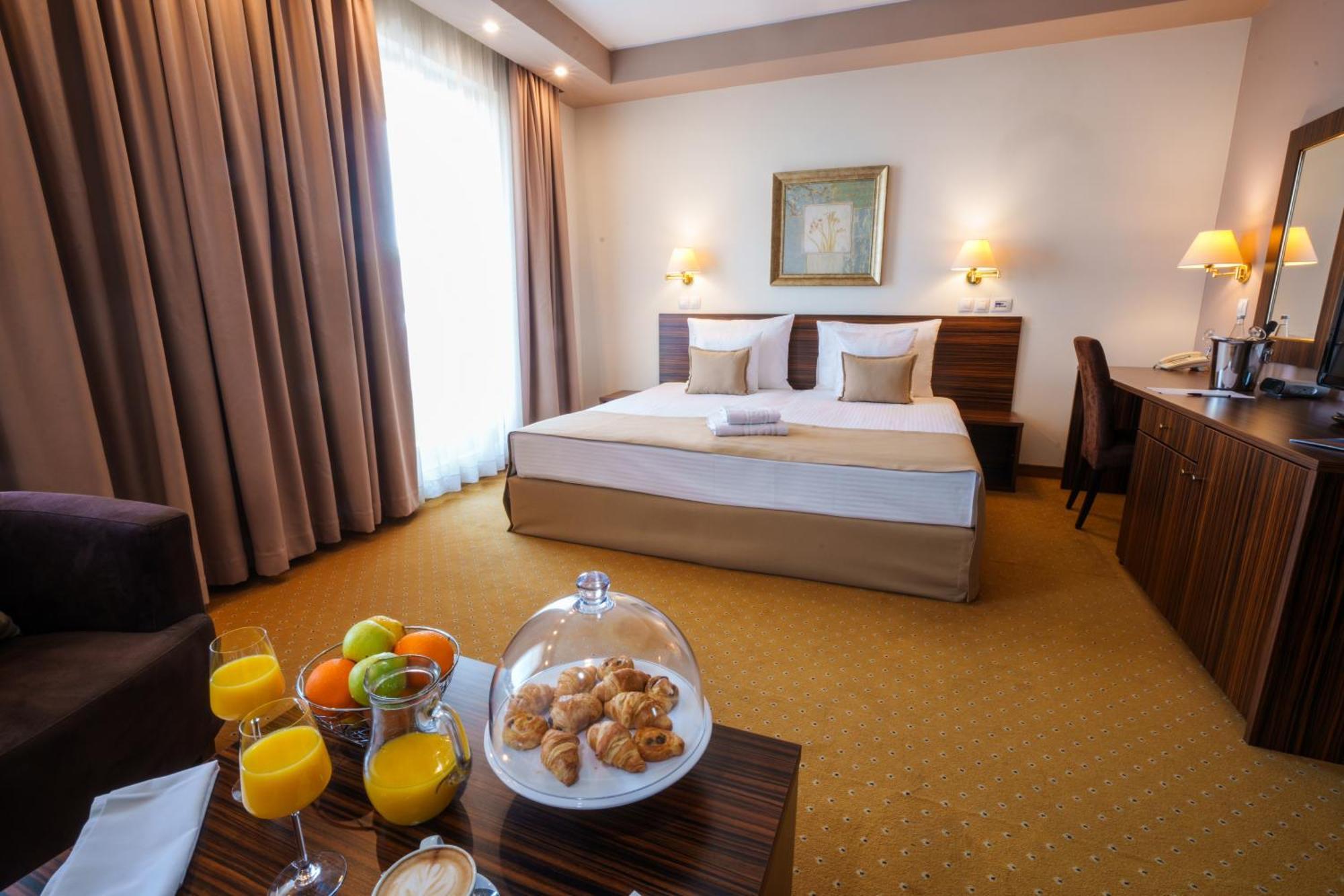 רומה Hotel Monogram Park מראה חיצוני תמונה